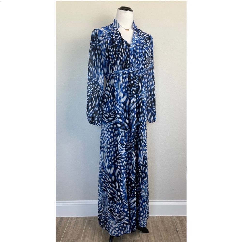 Chico's Blue White Semi Sheer Lined Long
Sleeve Maxi Dress Size 1 / Medium